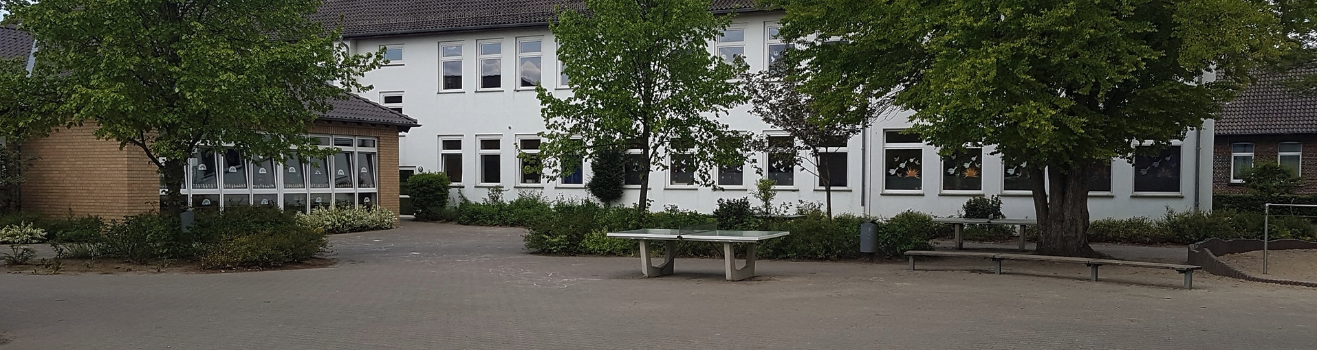 Wilhelm Busch Schule von aussen